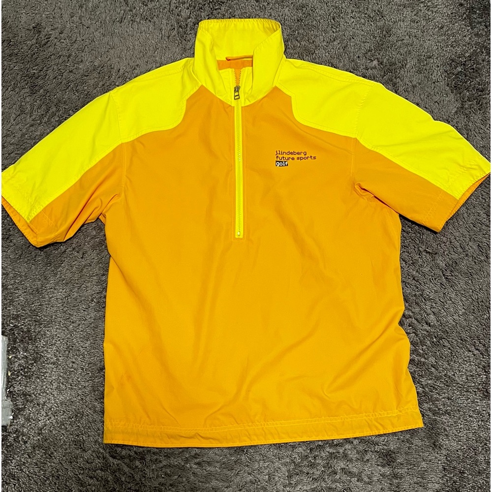 J. Lindeberg short sleeve 1/2 zip up windbreaker